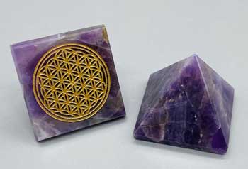 25-30mm Amethyst Flower of Life pyramid